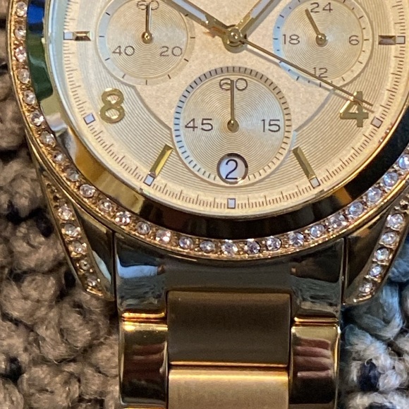 Michael Kors Stainless Steel Gold Watch with Stones in Like New Condition - Picture 2 of 6